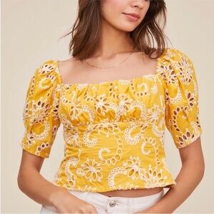 ASTR The Label Women's Yellow and White Crop-top